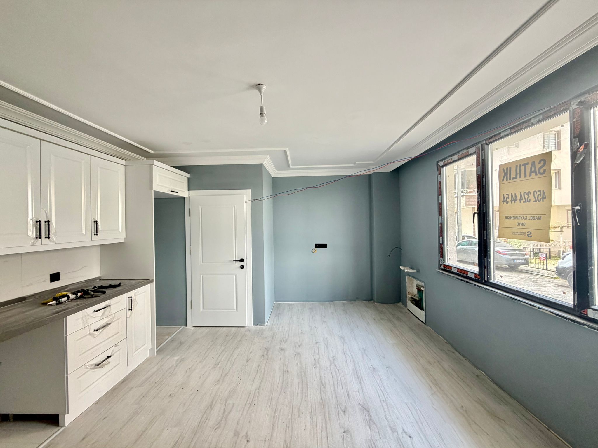 BU HAFTAYA ÖZEL FIRSAT FİYATLI DENİZE 100 MT. OTURUMA HAZIR 1+1